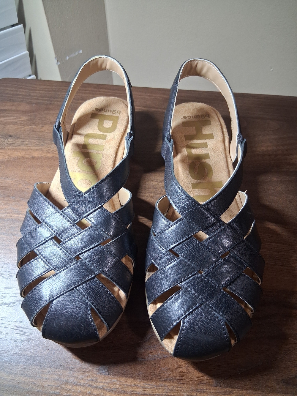 Hush Puppies Women's Black Leather Sandals Size 6 M Comfort Wedge Slingback